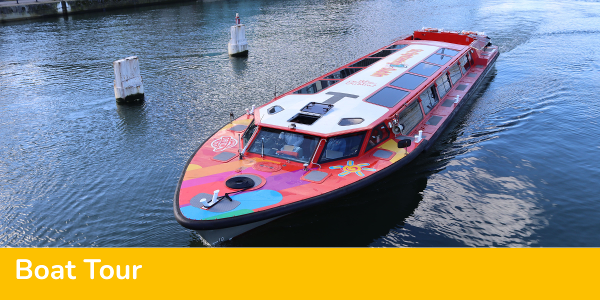 boat tour in the river liffey