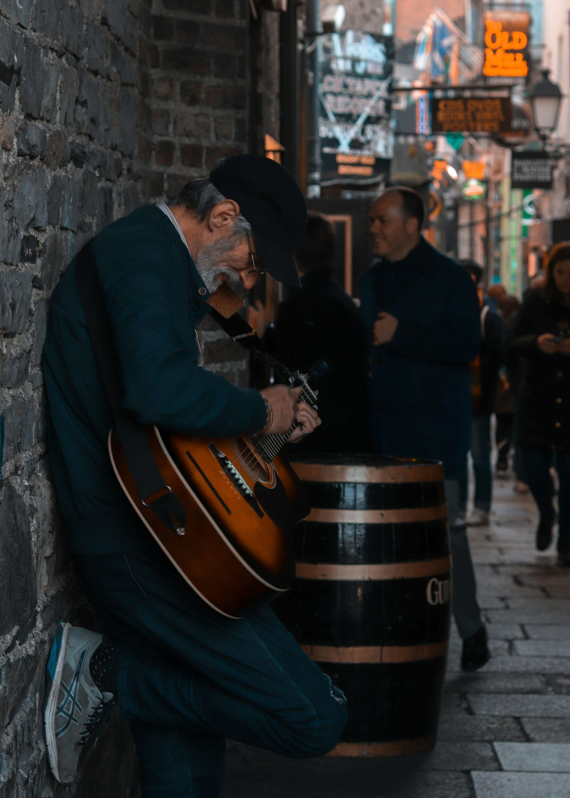 Grafton-street-busker-dublin-day-trip