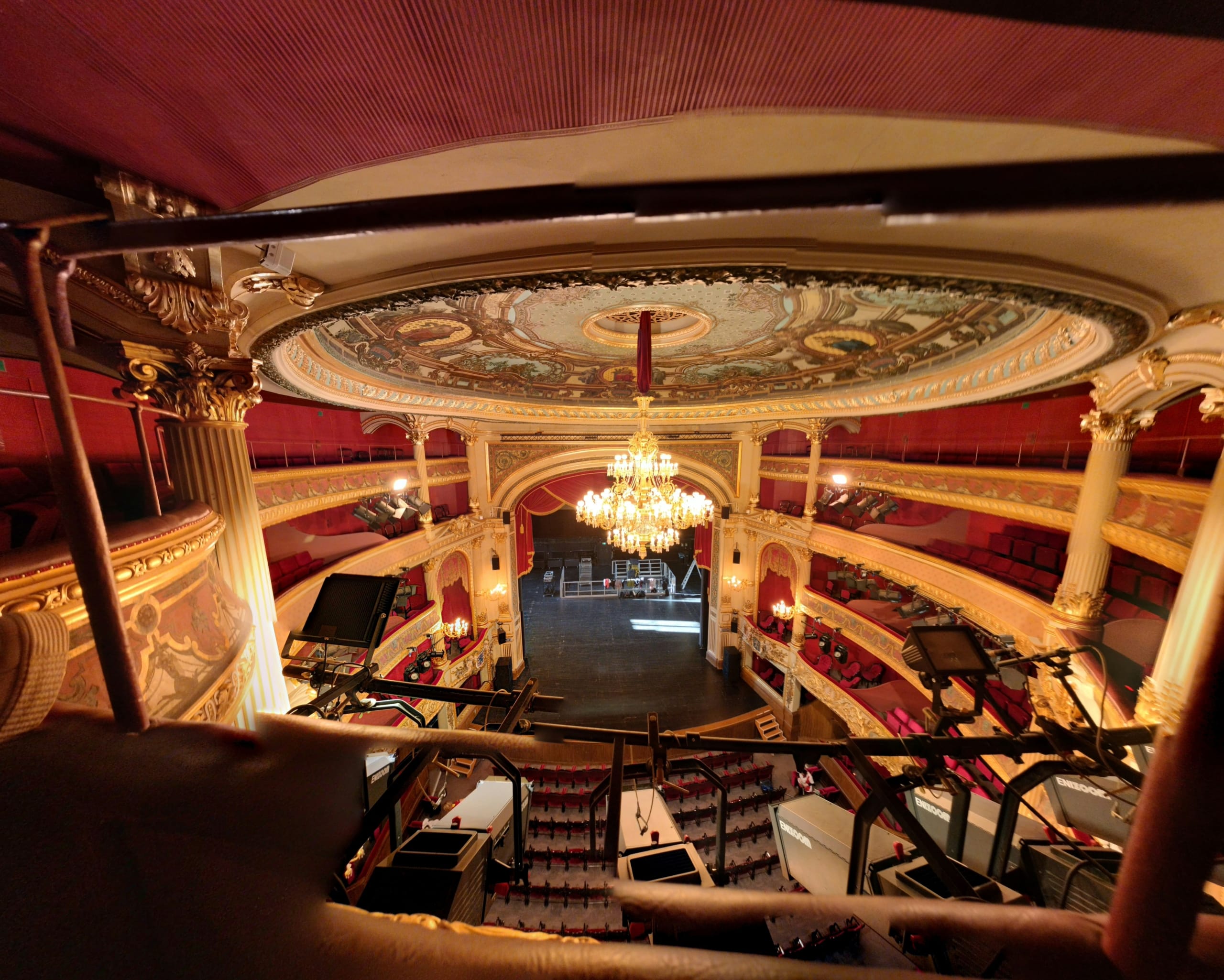 historic-dublin-theatre-interior-opera-house
