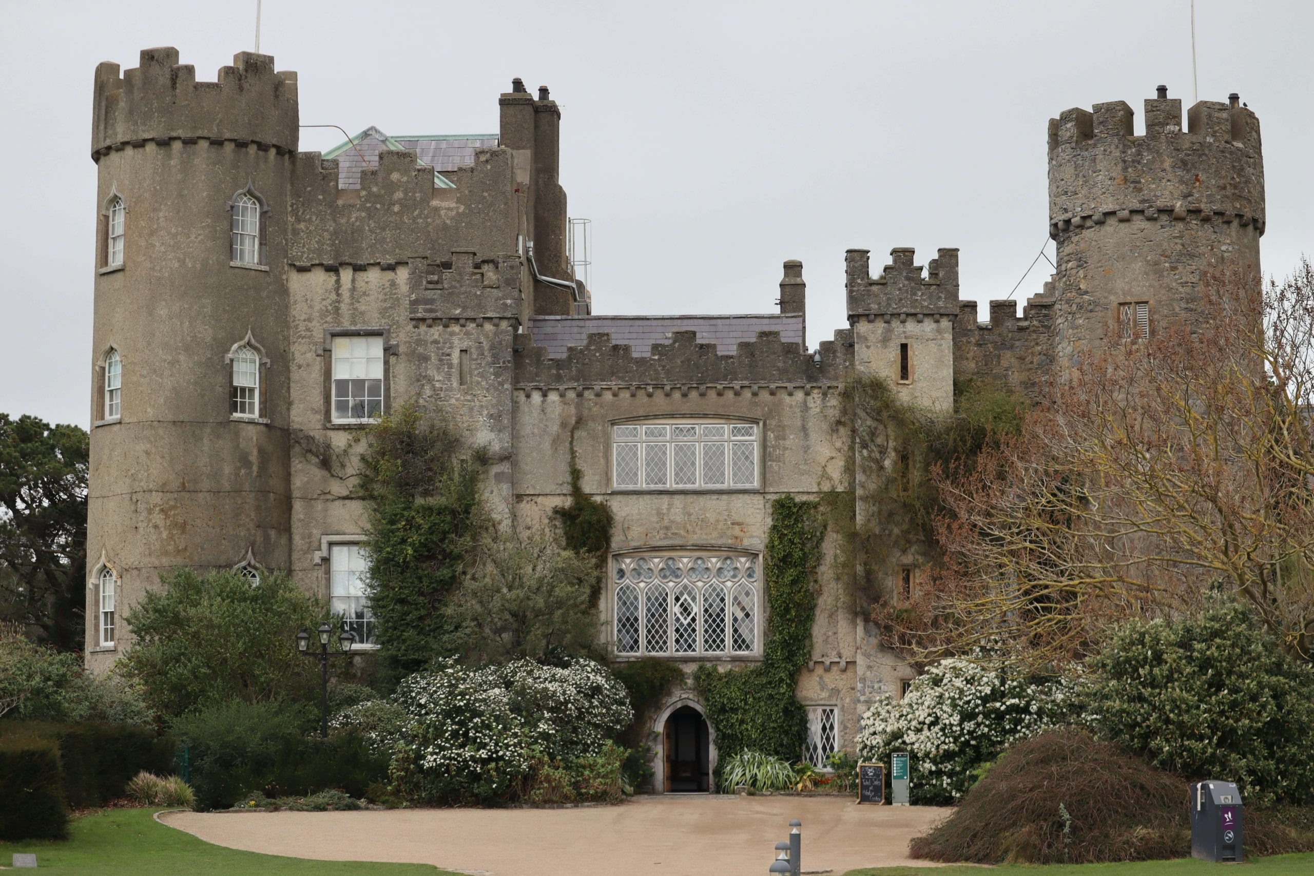 malahide-castle-day-trip-dublin